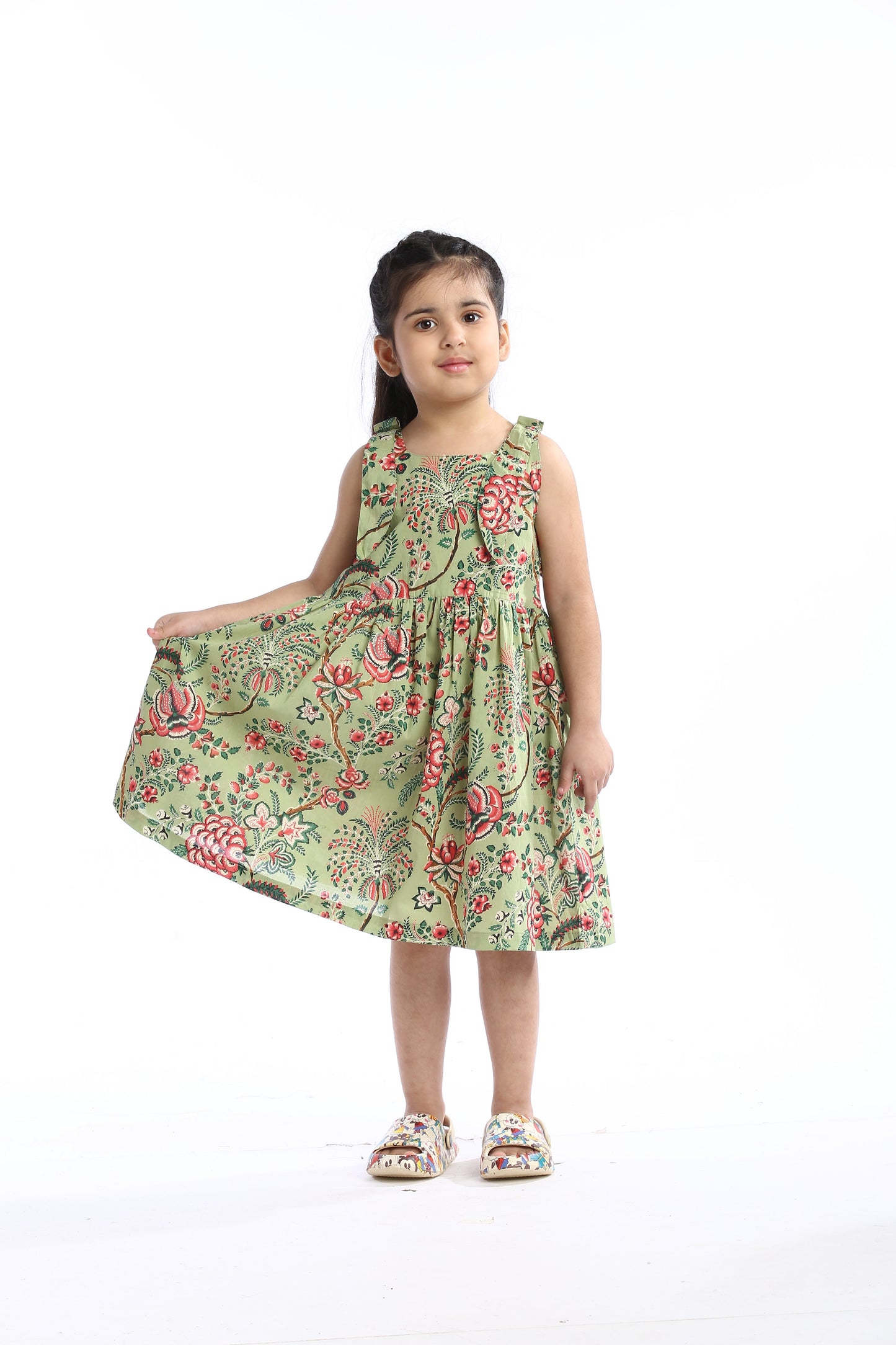 Floral Print Girls' Sleeveless Green Frock