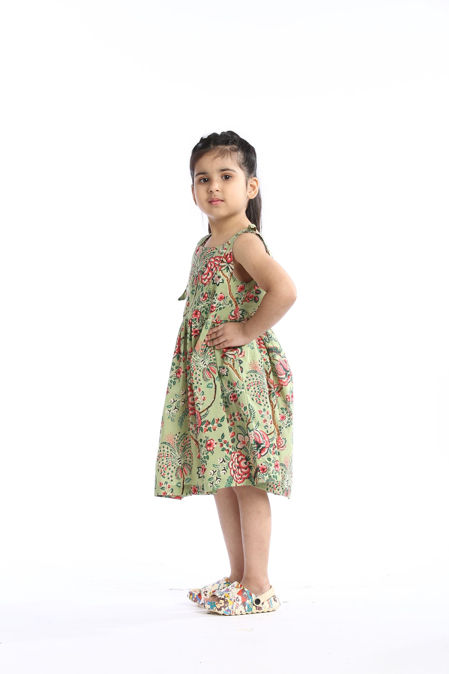Floral Print Girls' Sleeveless Green Frock