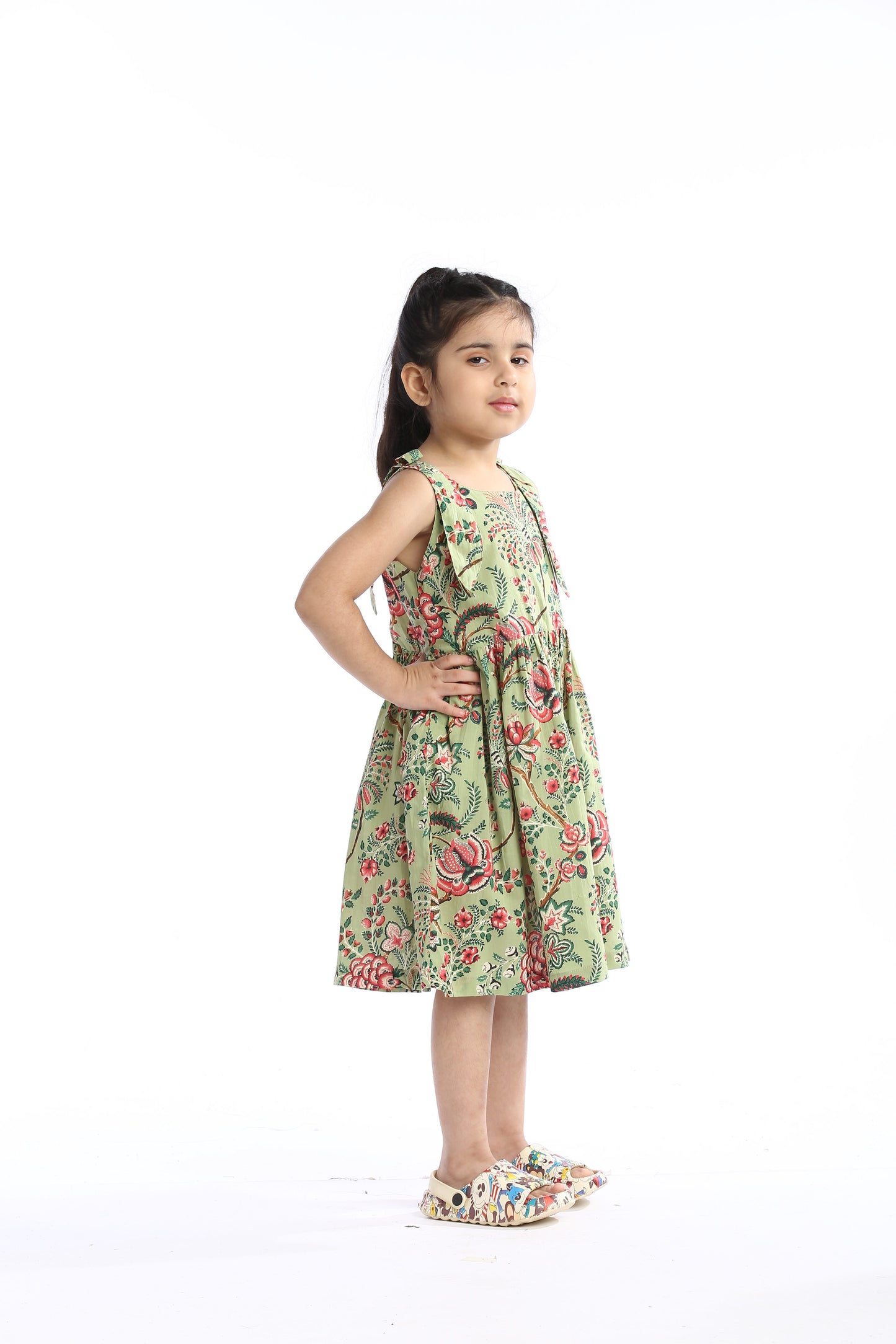 Floral Print Girls' Sleeveless Green Frock