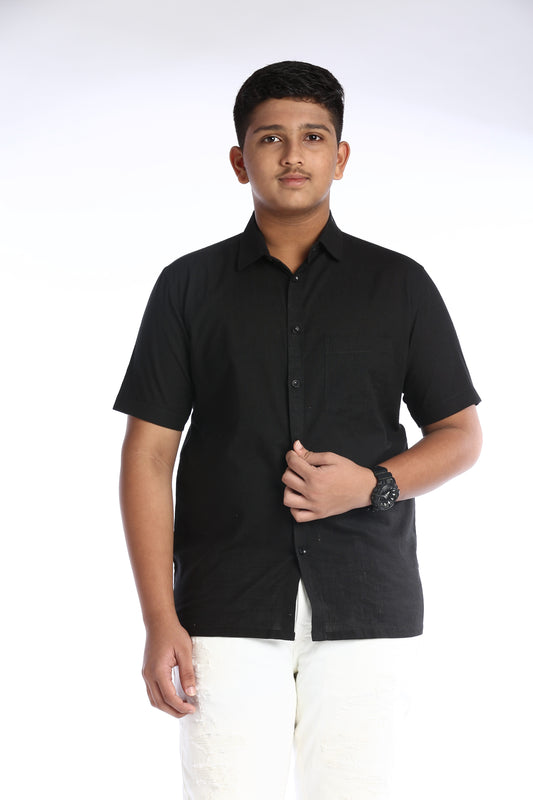 ek'dor black cotton slub half sleeves shirt for men.
